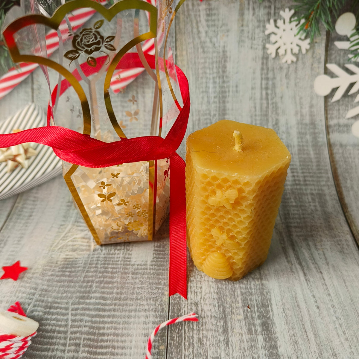 Small honeycomb natural beeswax candle - Boxed - LIMITED EDITION